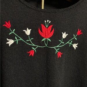 VTG 80’s Sweater Black Short Sleeve With Floral Embroidery USA cottage core